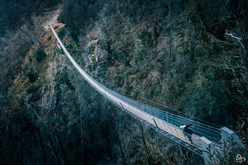 Ponte Tibetano suspension bridge Photo Switzerland Ticino 